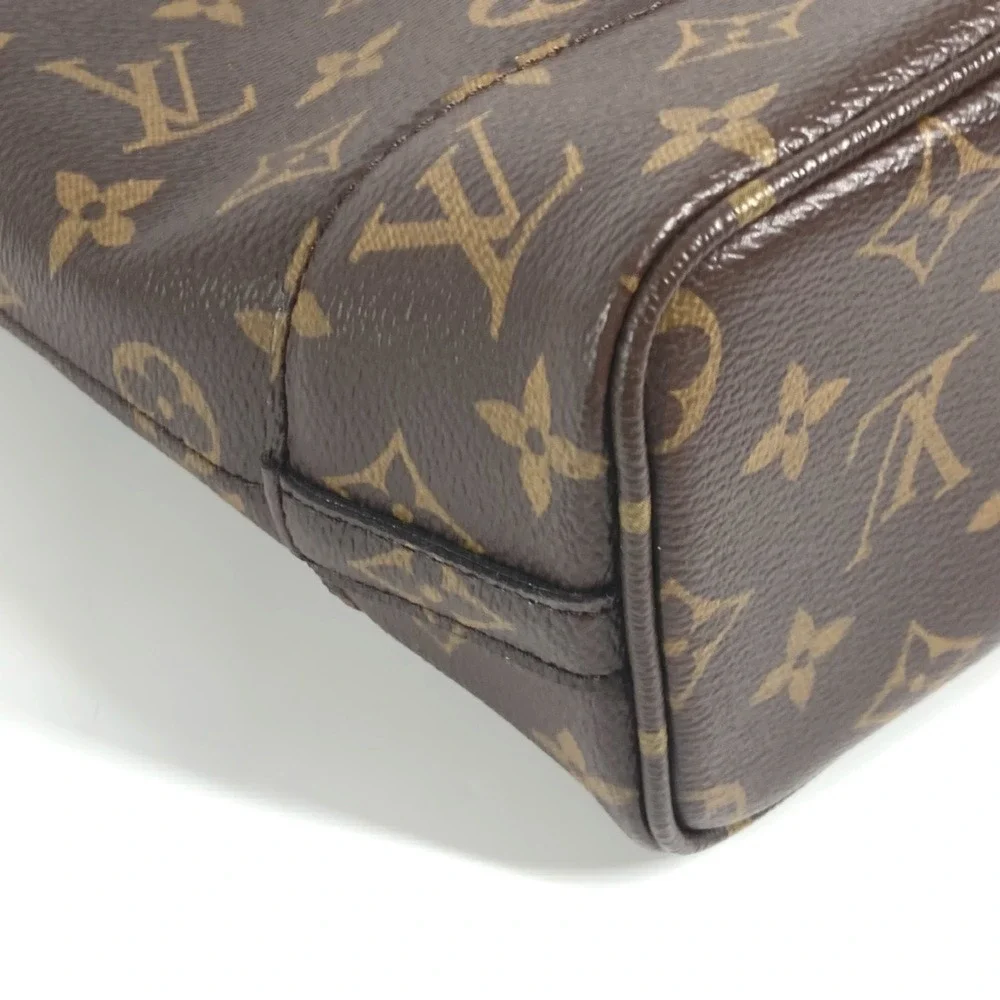 LOUIS VUITTON Brown Monogram Canvas Bag